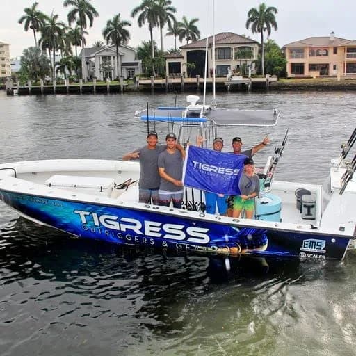 Tigress XD 3K Carbon Fiber Telescoping Center Outrigger | Sport Fishing Boat Accessory thumbnail 7