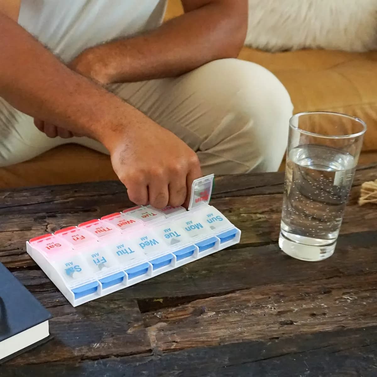 Ezy Dose Weekly AM/PM Pill Organizer X-Large Planner, 14 Compartments | Arthritis Foundation Ease-of-Use Commendation - view 5