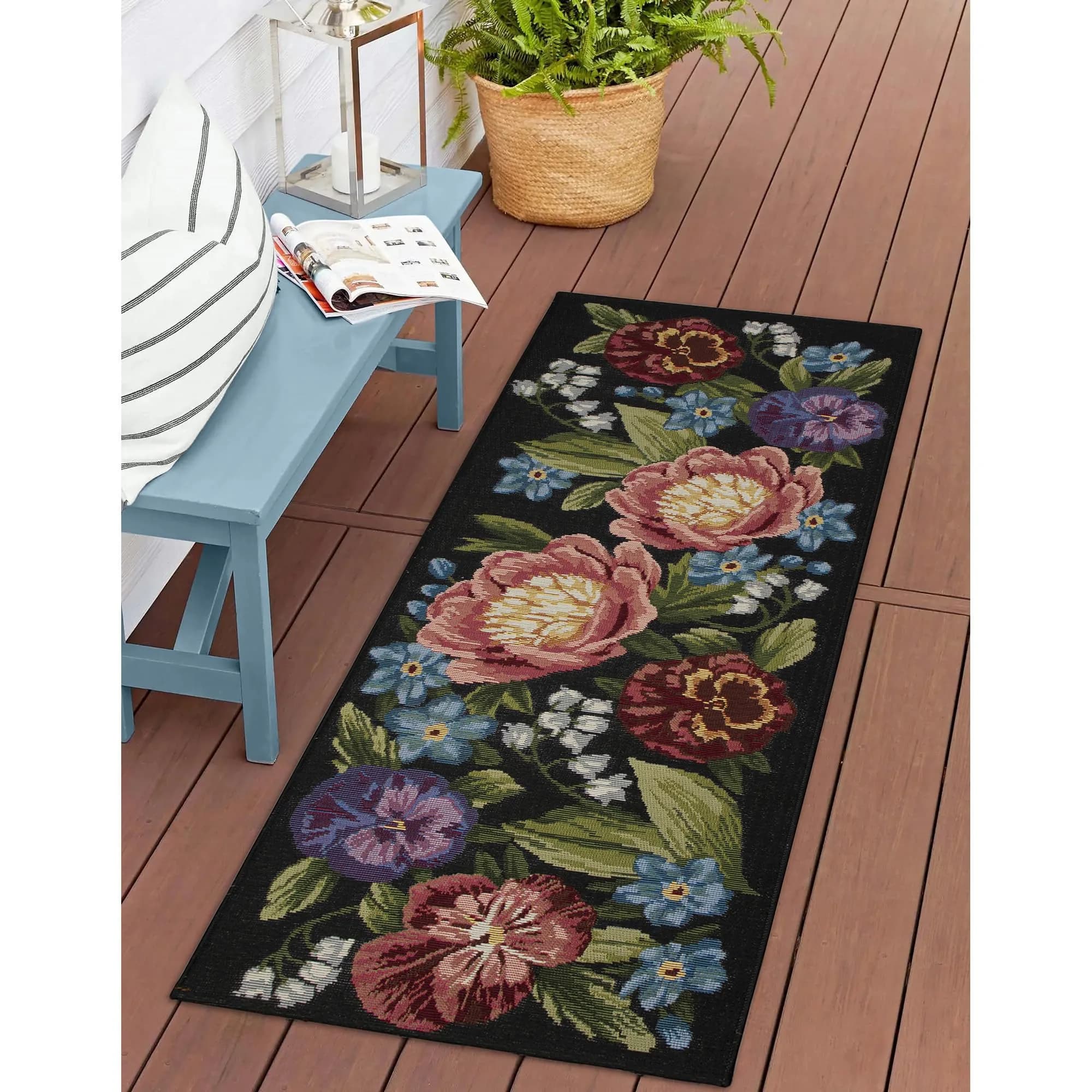 Liora Manne Esencia 1'11" x 4'11" Botanical Indoor/Outdoor Rug | Machine Washable, Non-Slip, Low Profile, Floral Design — Secret Garden Black