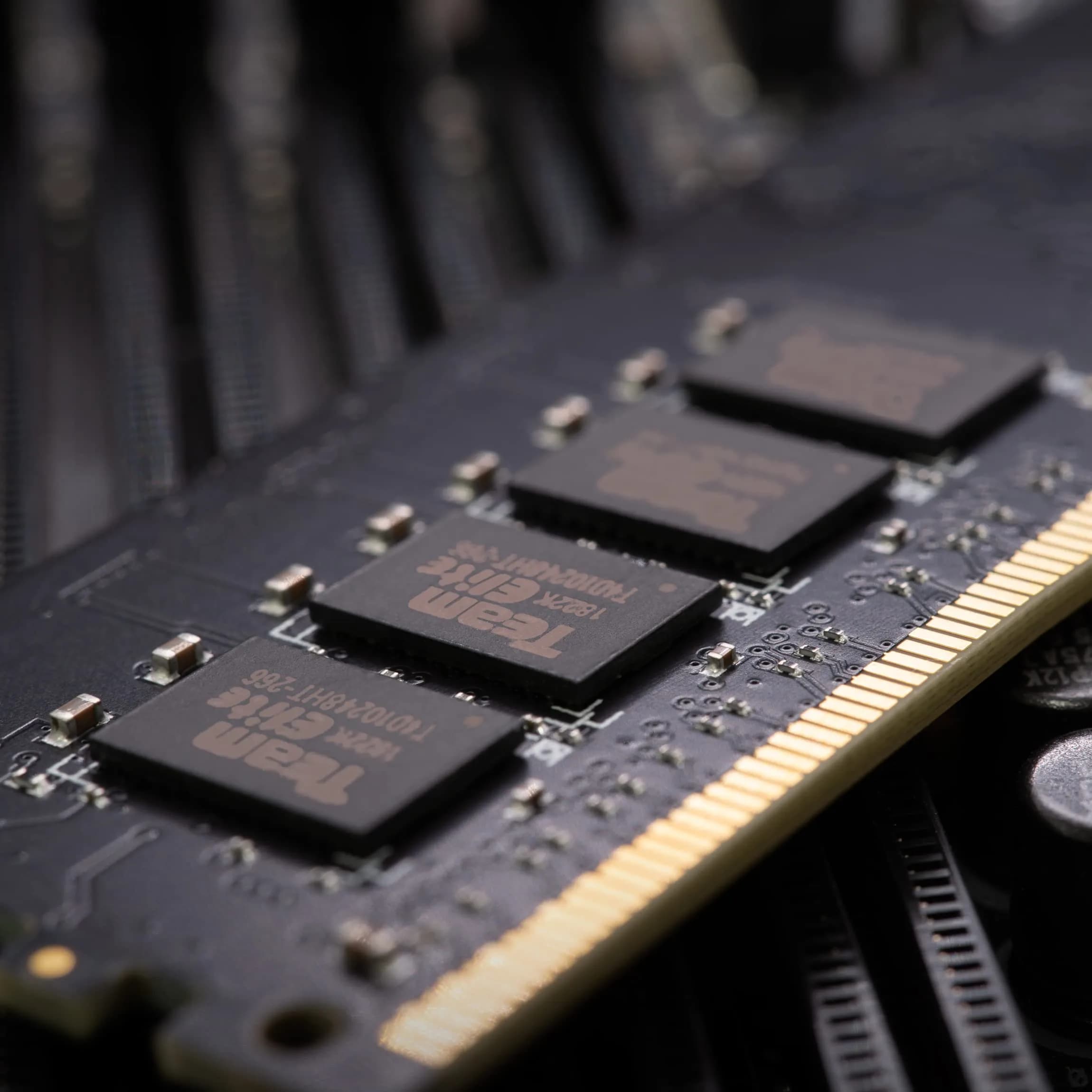 TEAMGROUP Elite DDR5 16GB 4800MHz UDIMM RAM Module | Faster Speeds for Stronger Multitasking - view 2
