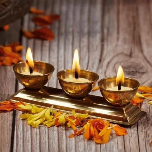 Om Phool Batti Cow Ghee Diya for Puja, 100 Pieces, Wax Free Vegan Ghee Batti/Wicks/Jyot for Puja Aarti, Yellow | 200g (Pack of 100) thumbnail 3