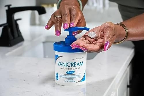 Vanicream Moisturizing Skin Cream with Pump Dispenser 473ml (16 fl oz) | Gentle Moisturizer for Sensitive Skin thumbnail 3