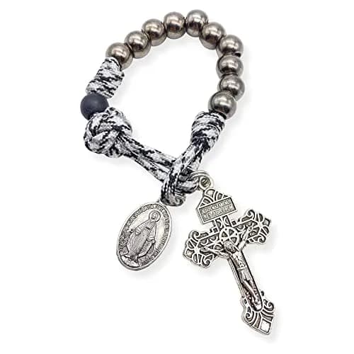 Nazareth Store Black & White Paracord Rosary 28.5cm (11.22") with Miraculous Medal & Jesus Crucifix | Durable Pocket Rosary for Travelers thumbnail 5