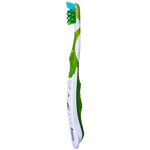 Oral-B Pro-Health Junior CrossAction Galaxy Toothbrush, Ages 6+, Soft - Pack of 6 | Cleans Gaps & Changing Teeth thumbnail 3