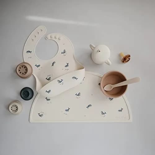 mushie Silicone Baby Bib Whales Pattern | 113 g (4 oz) thumbnail 2