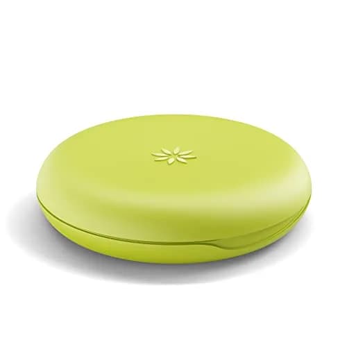 INVISALIGN Aligner and Retainer Case, Lime Green, 21.9cm x 21.9cm x 5.6cm (8.7 x 8.7 x 2.2 Inch) | Official Invisalign Accessory thumbnail 3