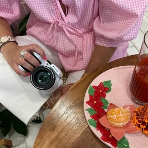 KODAK PIXPRO AZ405 20MP Digital Camera, 40x Optical Zoom, 24mm Wide Angle, 1080p HD Video, White | Travel-Ready Bridge Camera thumbnail 2