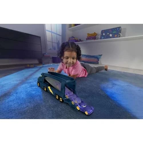 Fisher-Price Batwheels Bat-Big Rig Toy Hauler & Car | 1:55 Scale Diecast Vehicle, Ages 3+ thumbnail 2