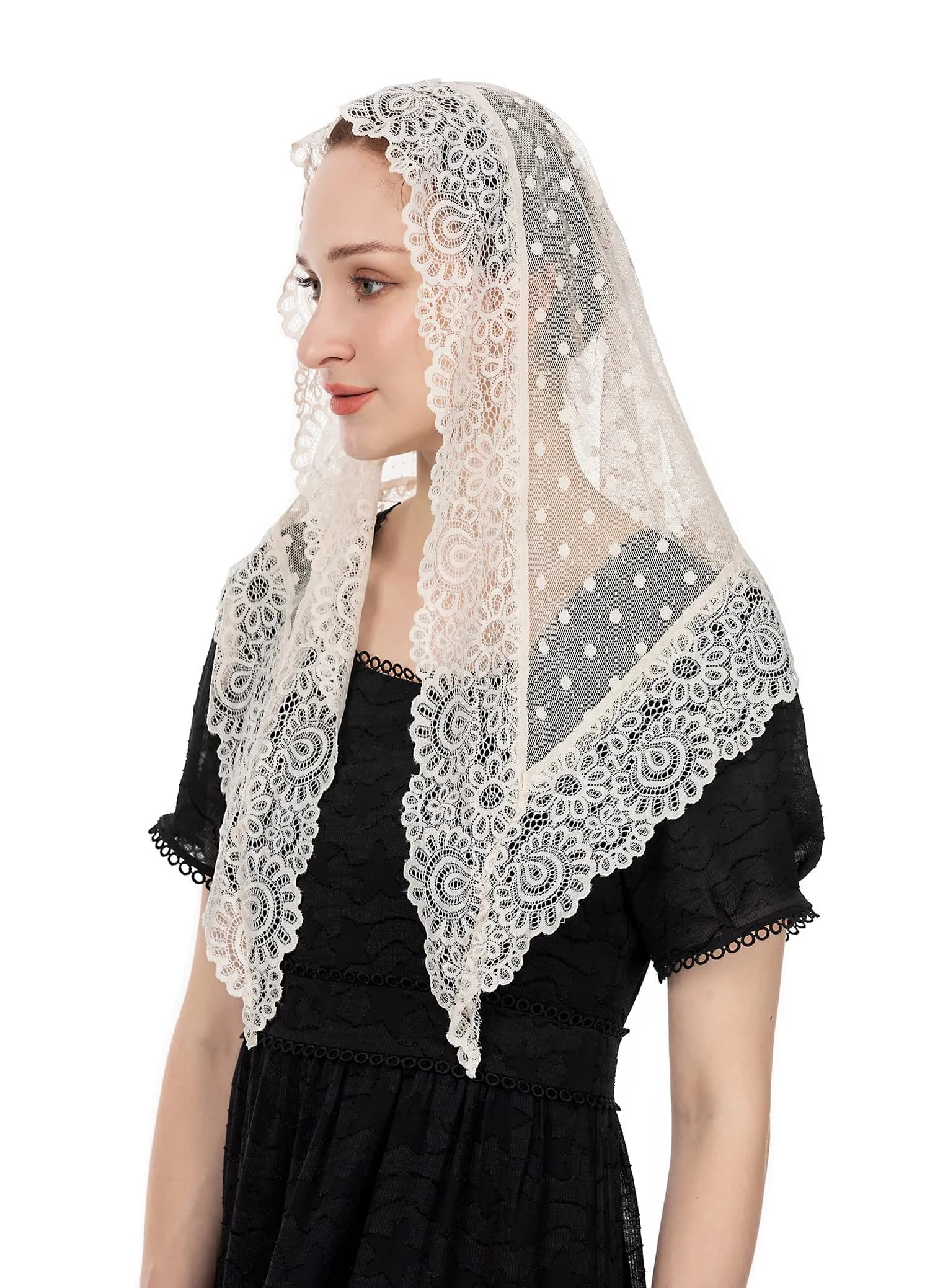 Wgior Triangle Vintage Inspired Lace Chapel Veil Ivory | Elegant Church Head Covering — Ivory