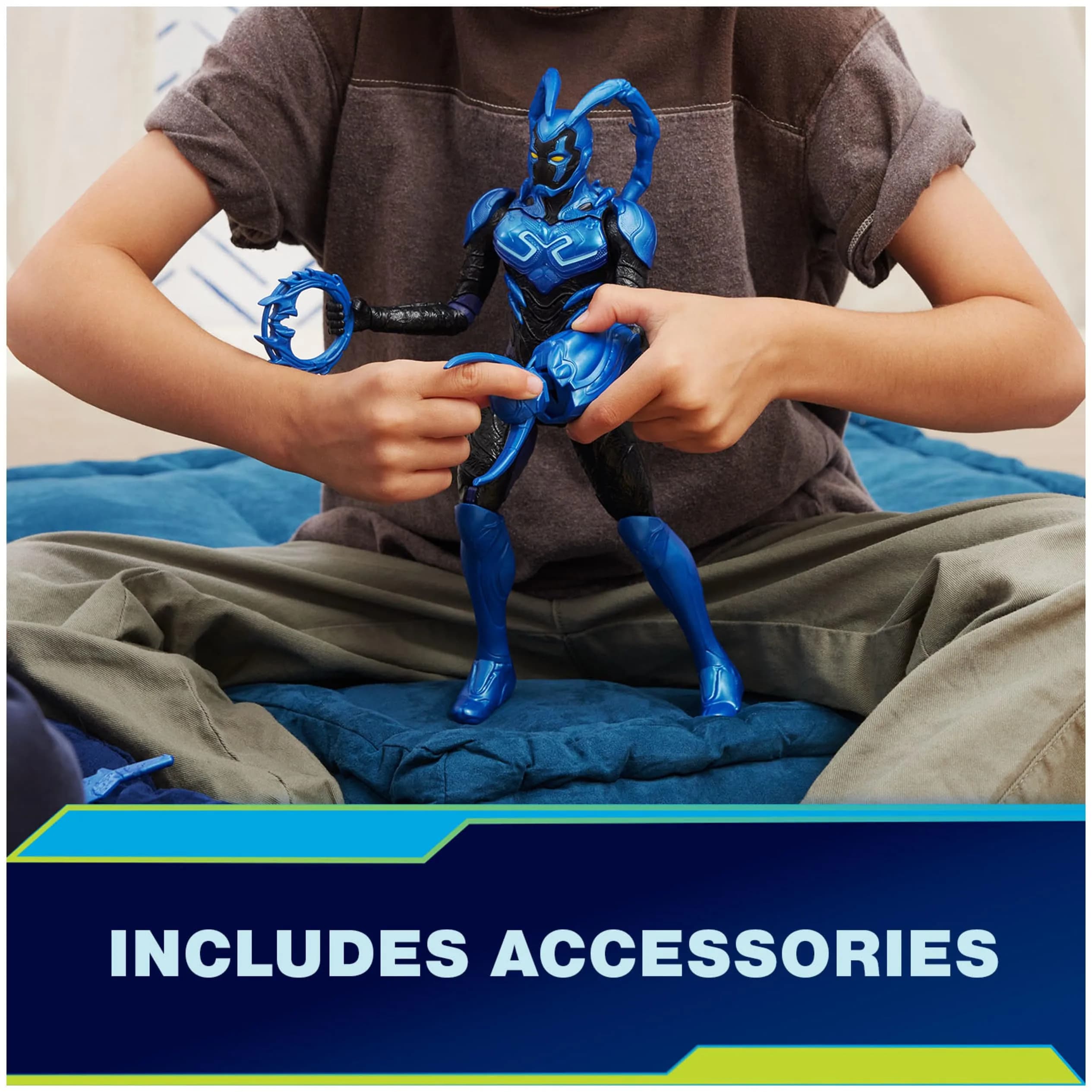 DC Comics Battle-Mode Blue Beetle Action Figure 12-inch (30 cm) | Lights & Sounds - view 5