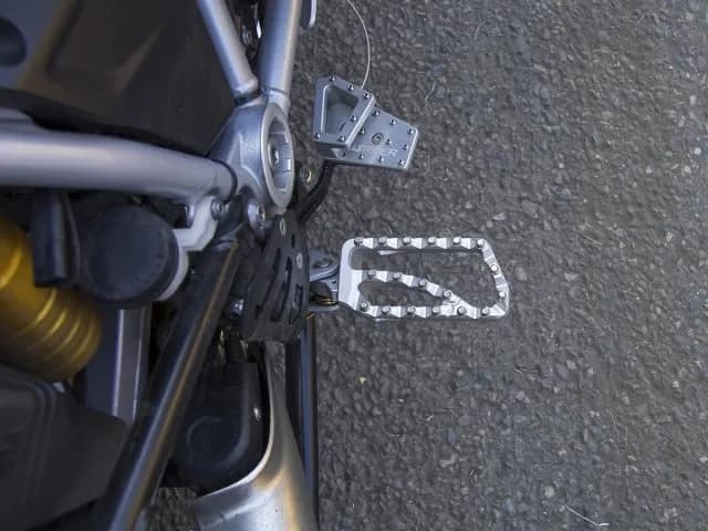 AltRider Adventure II Foot Pegs for BMW R 1200/1250 / 1300 GS - Heavy Duty Aluminum, High Traction, Adjustable Height, Silver thumbnail 3