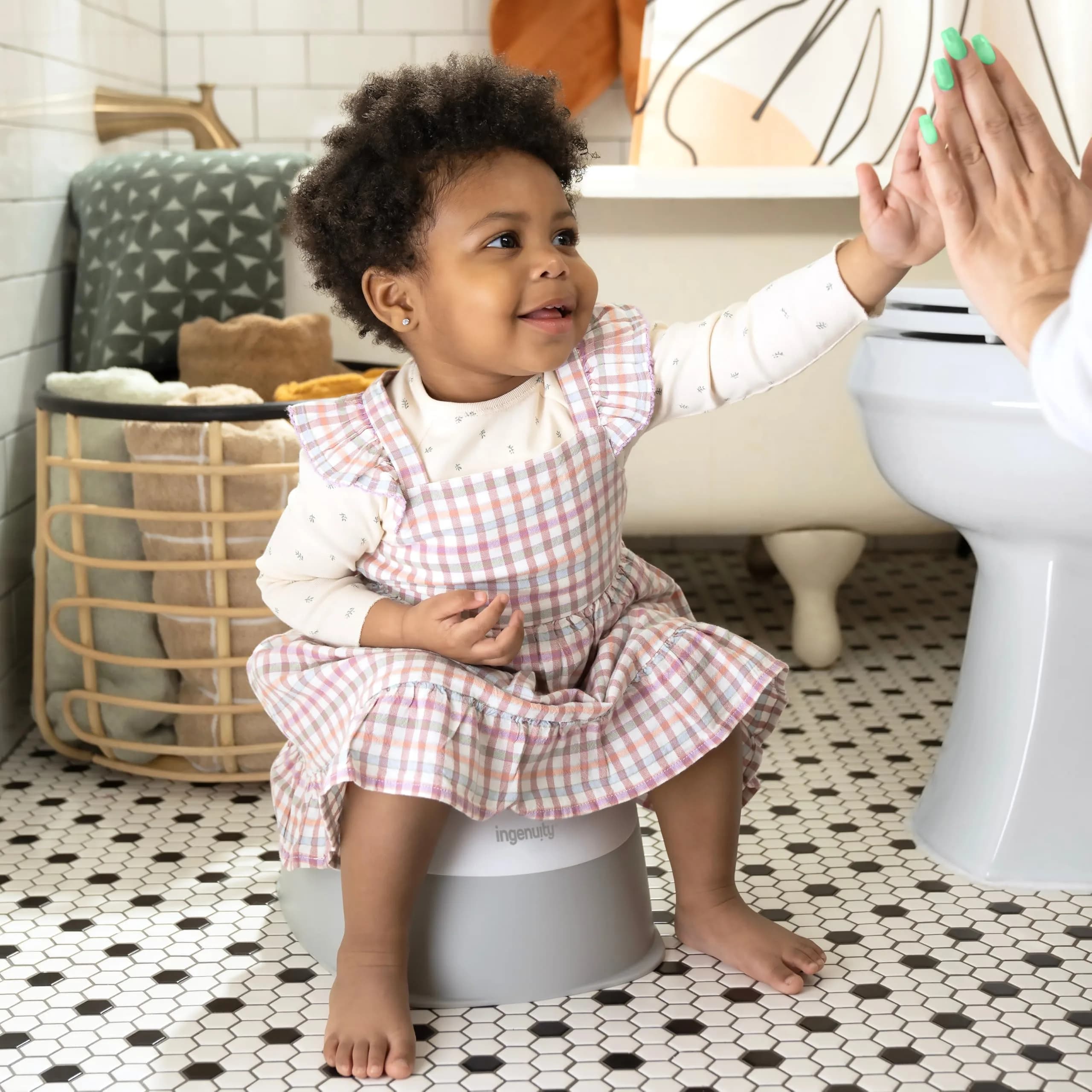 Ingenuity Ready Set Go Potty Training Toilet with Removable Bowl, 0.22 kg (0.49 lb) | Wide Stable Base for Toddlers - view 2