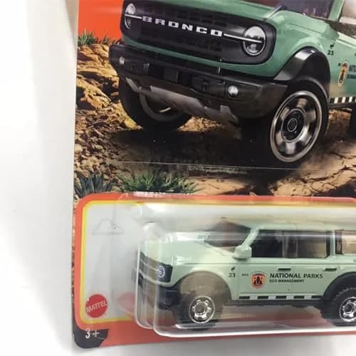 Matchbox 1:64 Scale Die-Cast Metal Ford Bronco (Mint Green) | Collectible Kids Toy thumbnail 4