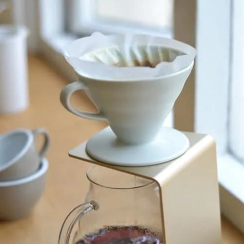 HARIO V60 Ceramic Coffee Dripper Red for 1-4 Cups | 600ml (20.29 Fl Oz) Pour Over Brewer thumbnail 6