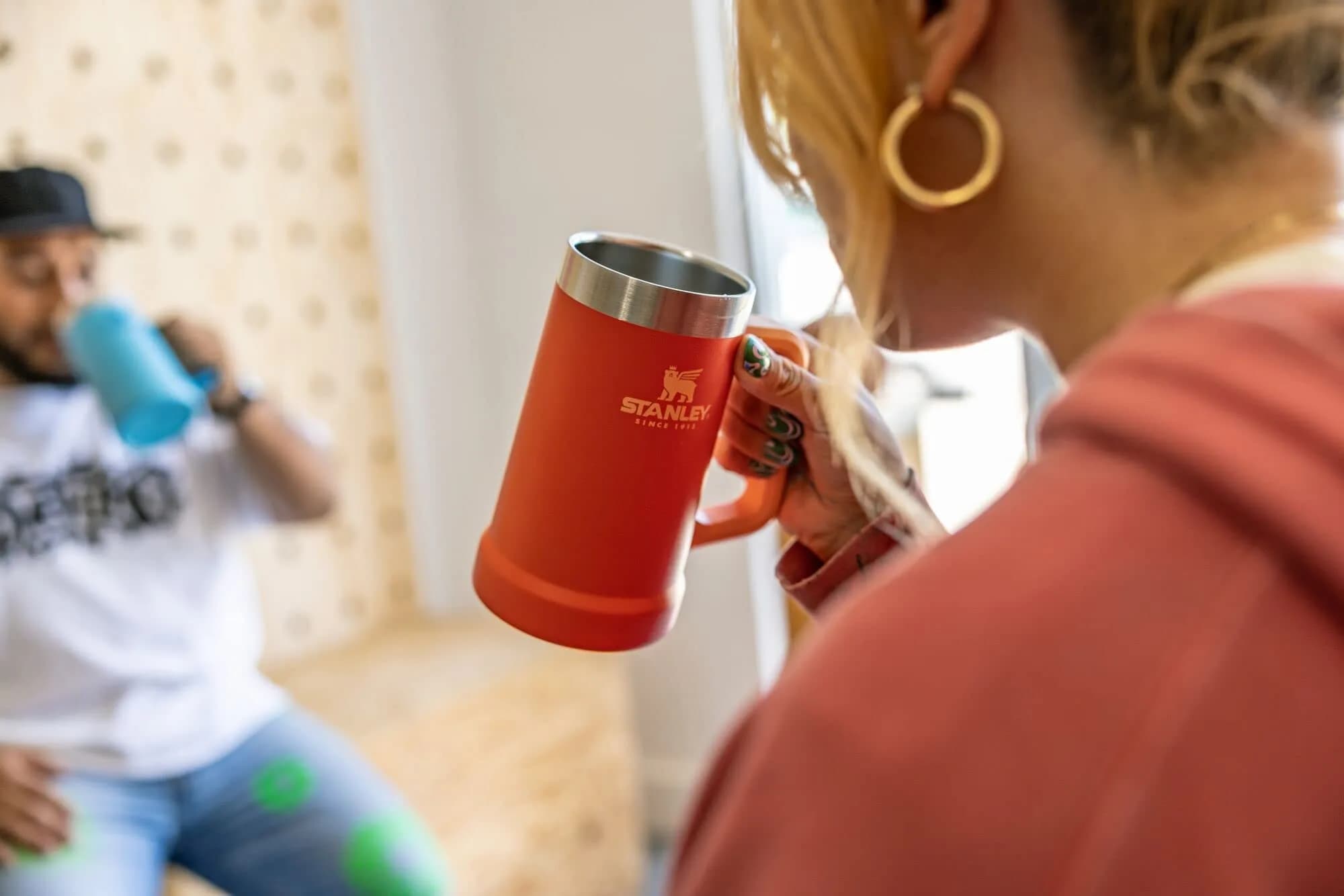 STANLEY Stay-Chill Beer Stein 709ml (24 oz) | Heavy Duty Big Grip Handle | Insulated Stainless Steel Party Mug | Tigerlily - view 4