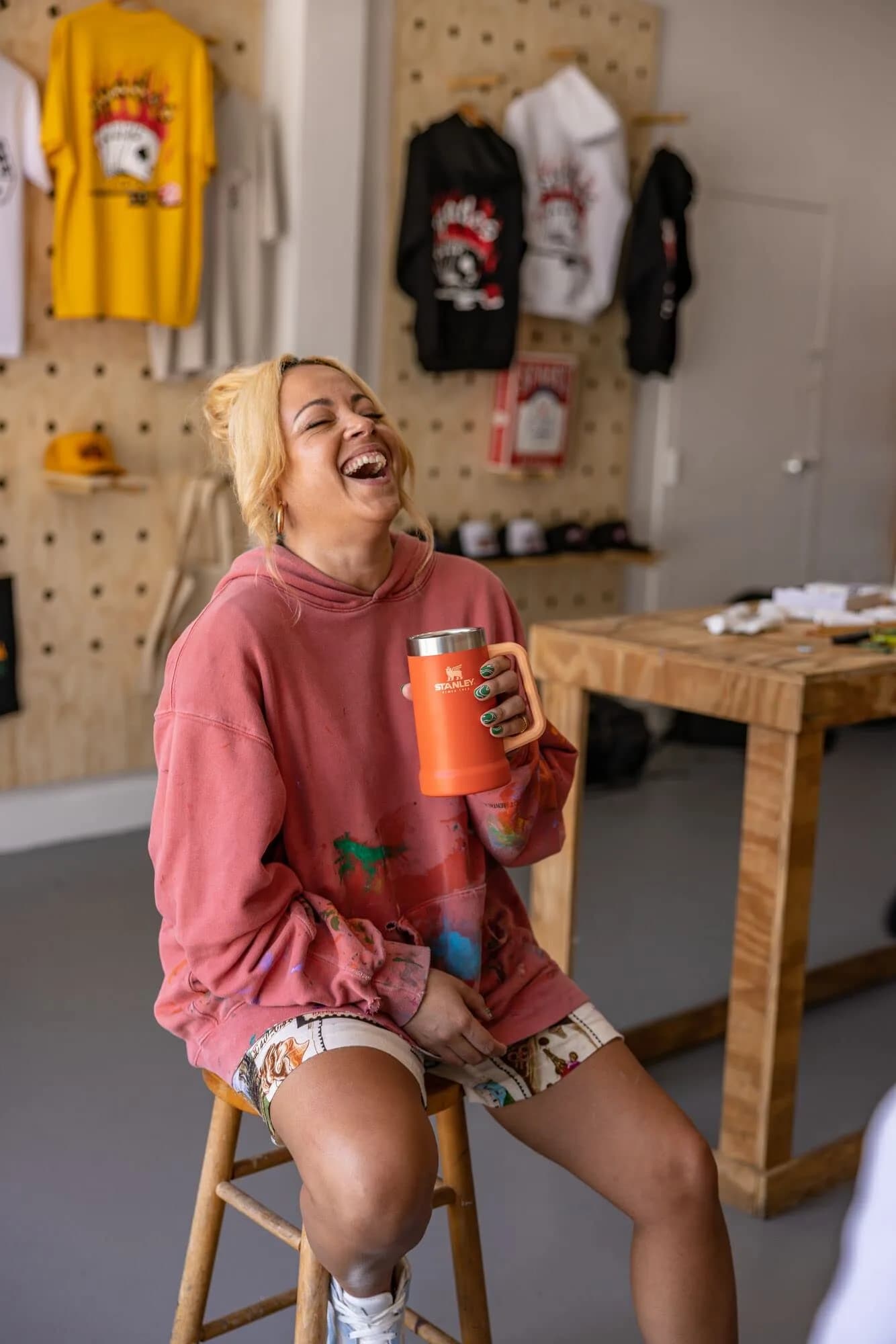 STANLEY Stay-Chill Beer Stein 709ml (24 oz) | Heavy Duty Big Grip Handle | Insulated Stainless Steel Party Mug | Tigerlily - view 5