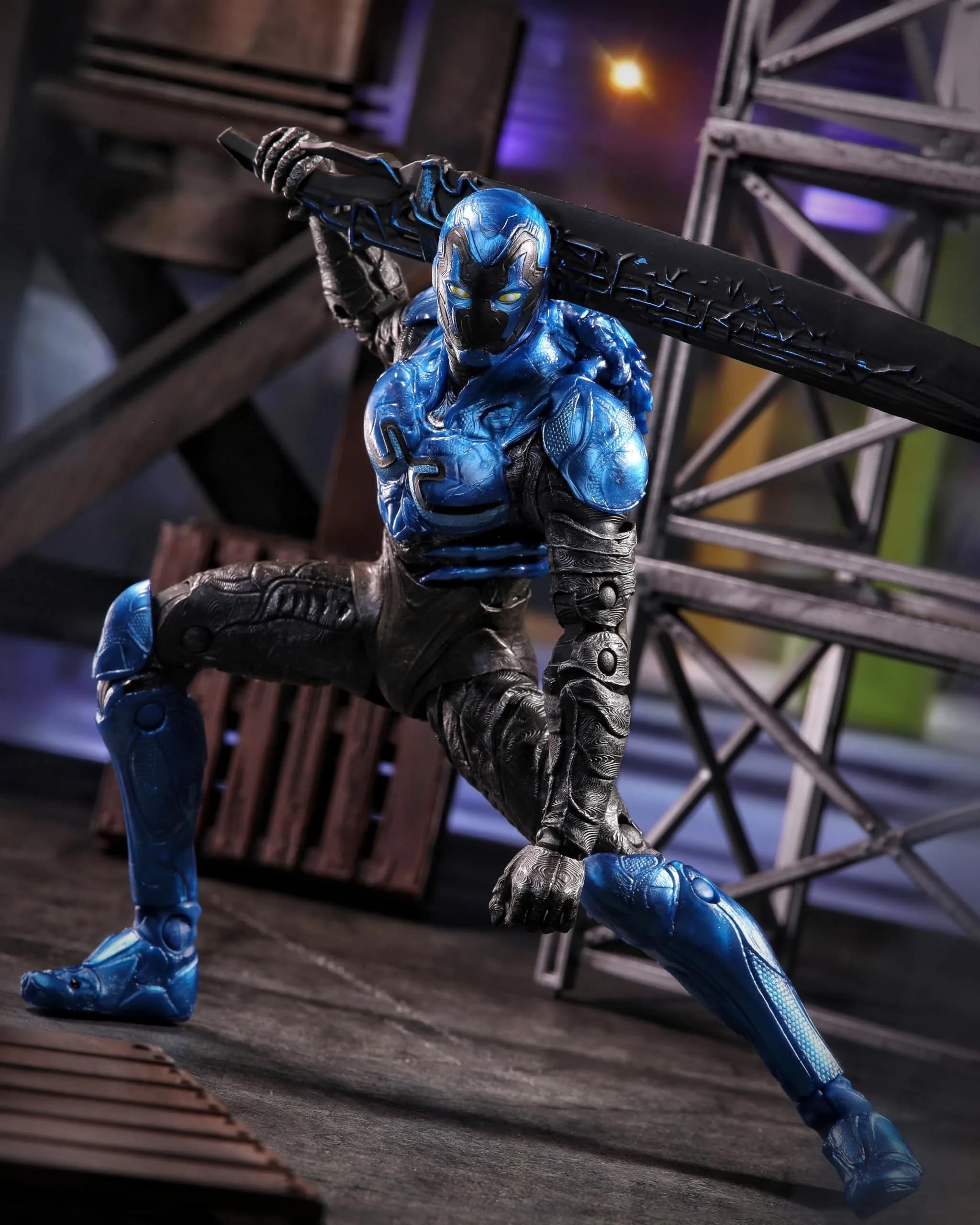 McFarlane Toys DC Multiverse Blue Beetle Action Figure 7in (17.78cm) | Ultra Articulated - view 2