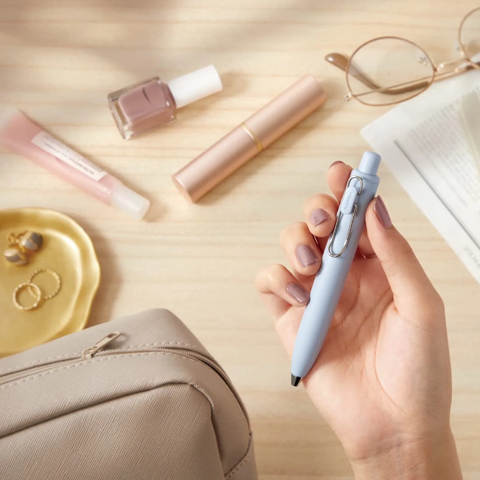 Mitsubishi Pencil Uni-Ball One P Gel Rollerball Pen 0.38mm Momo Pink | Smooth Hybrid Ink - view 2
