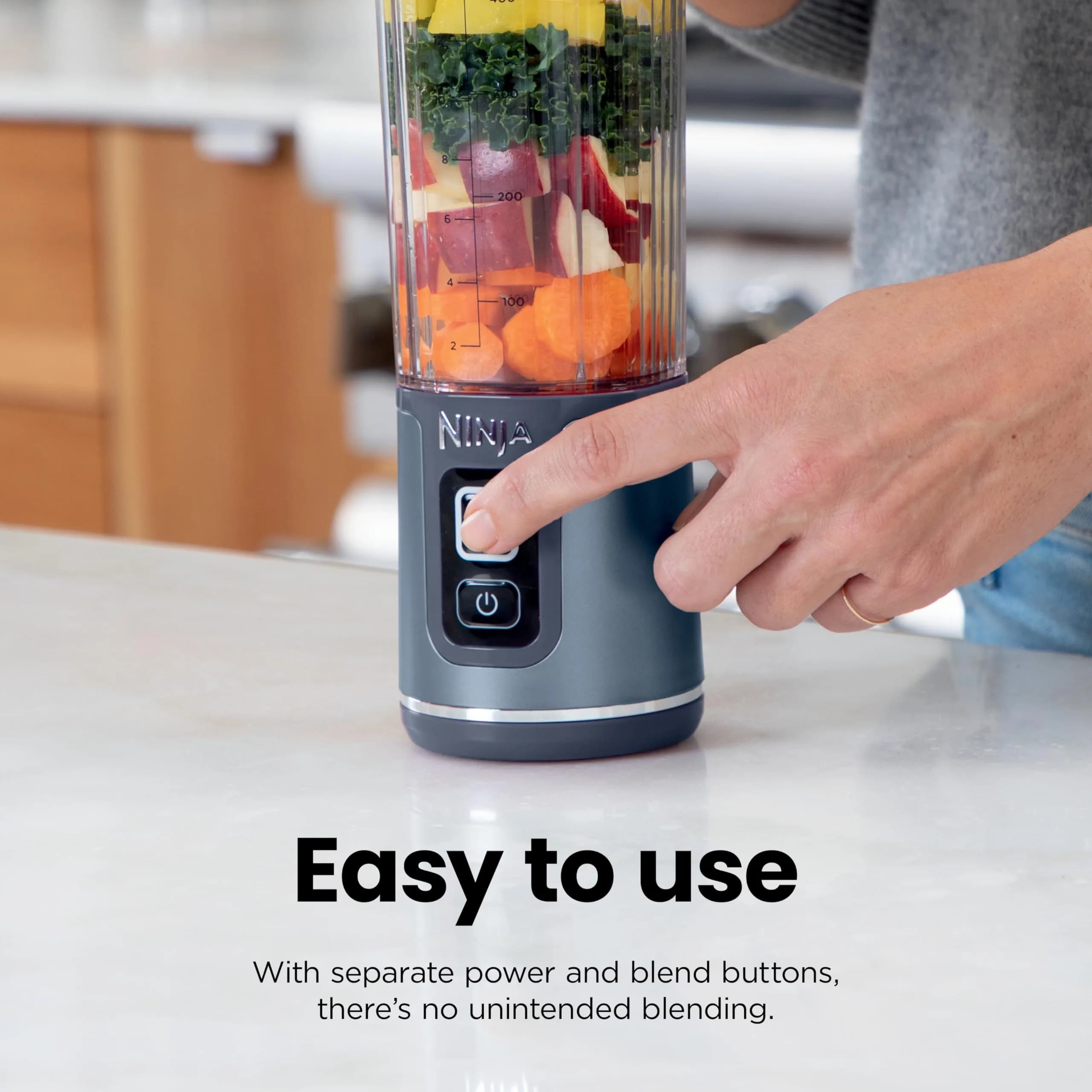 Ninja Blast Portable Blender Cordless 550ml (1.73lb) White BC151WH | Blends Ice & Frozen Fruit Anywhere - view 4