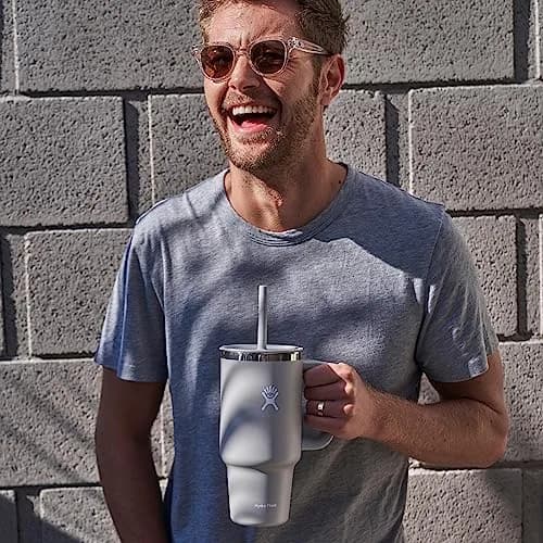 Hydro Flask Travel Tumbler with Handle, Lid and Straw in 32 Oz | Insulated Stainless Steel in Trillium thumbnail 8