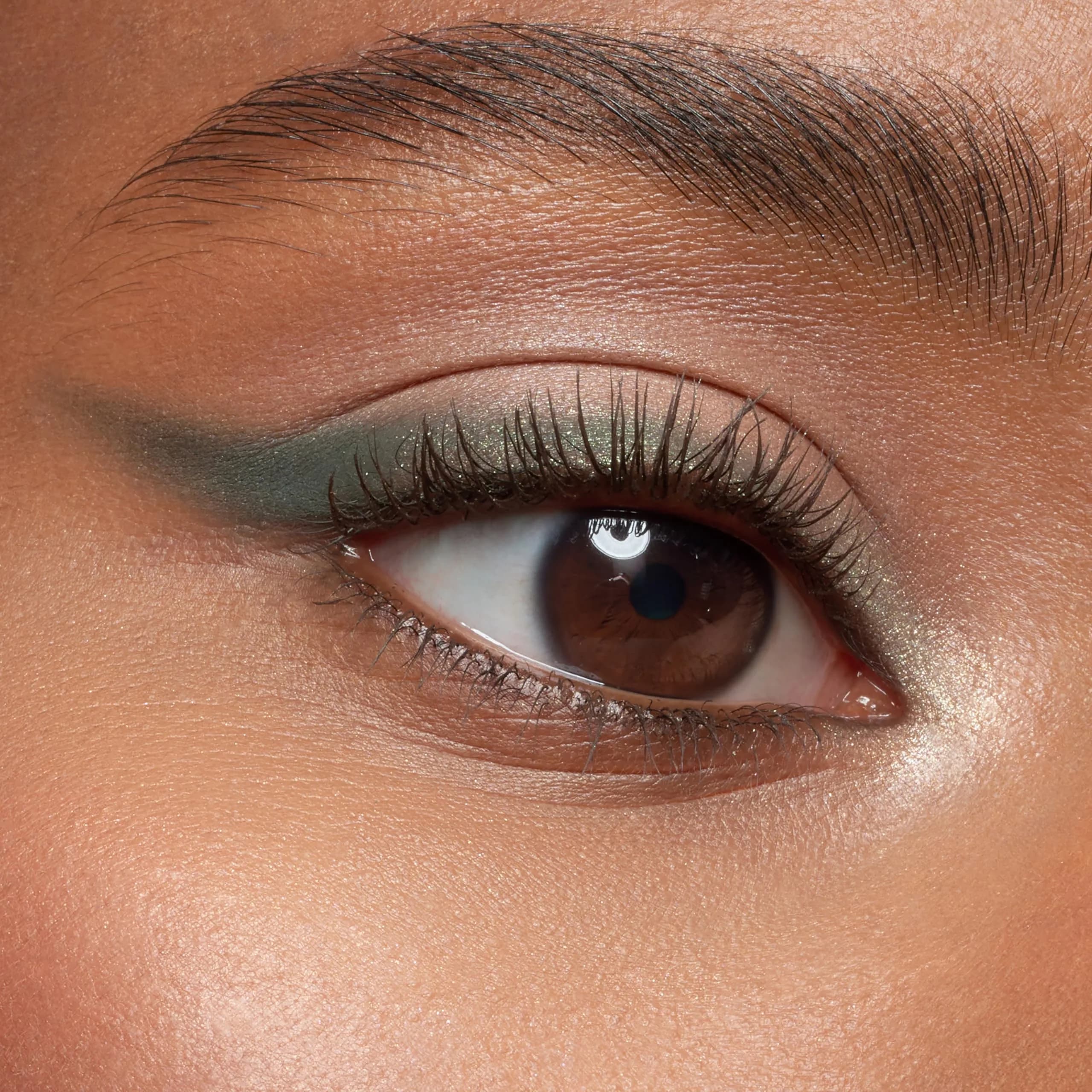 Essence Lash Princess False Lash Effect Mascara in Brown | Volumizing & Lengthening Mascara with Conic Fiber Brush | 0.4 Fl Oz - view 5