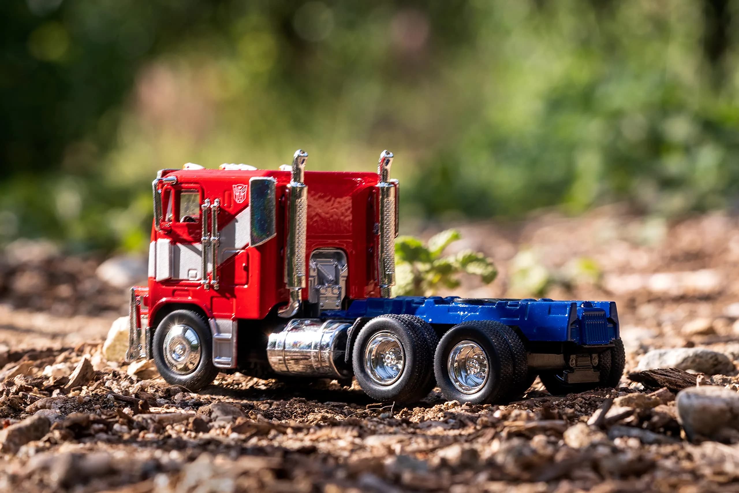 Jada Transformers Rise of The Beast 1:32 Optimus Prime Die-Cast Car 12.7cm (5 inches) | Licensed by Hasbro - view 9