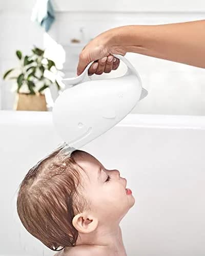 Skip Hop MOBY Tear-Free Bath Rinser Cup with Waterfall Spout, White (710 mL / 24 Fl Oz) | Gentle on Eyes & Ears thumbnail 5