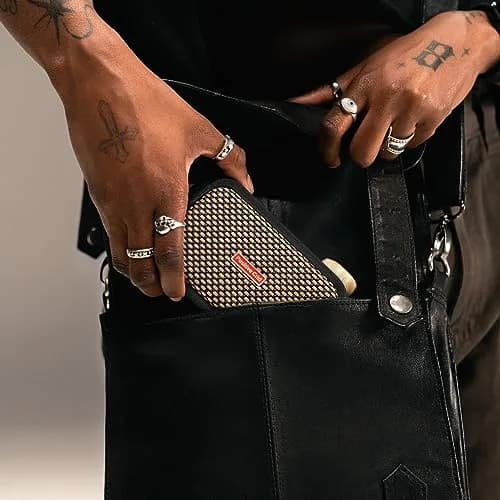Positive Grid Spark GO 5W Ultra-Portable Smart Guitar Amp & Speaker | 8-Hour Battery Life thumbnail 6