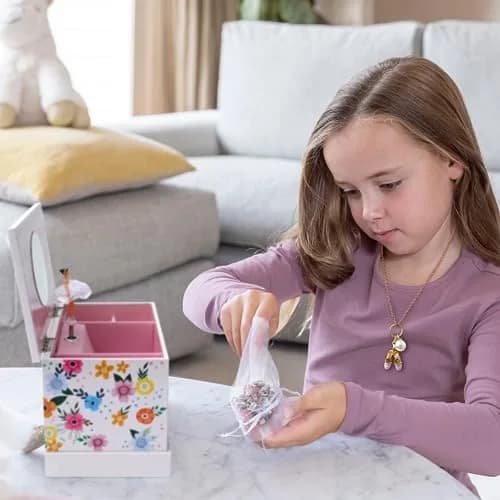 ABI + OLIE Ballerina Musical Jewelry Box for Girls, 19cm (7.3in) | Includes Charm Bracelet & Necklace Set thumbnail 6