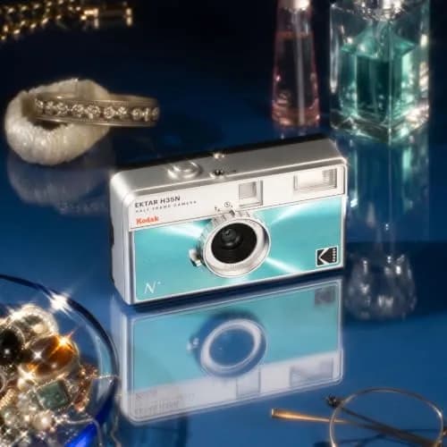 KODAK EKTAR H35N Half Frame Film Camera, 35mm, Reusable, Focus-Free, Bulb Function, Built-in Star Filter, Coated Improved Lens, Glazed Blue (110g) thumbnail 8