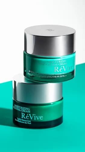 RéVive Moisturizing Renewal Cream Nightly Retexturizer 1.7 Oz | Hydrates & Exfoliates thumbnail 5