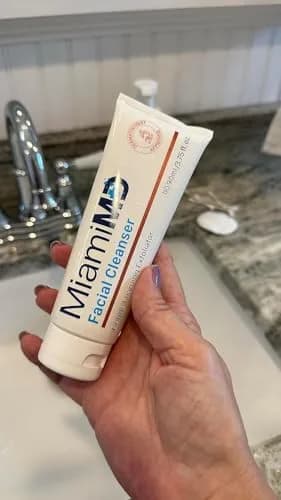 MiamiMD Face Wash 3.75oz | Hydrating & Moisturizing Facial Cleanser for All Skin Types thumbnail 4