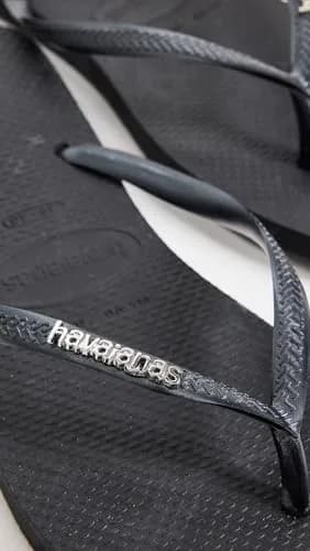 Havaianas Women's Slim Square Logo Flip Flops, Black/Silver, 6 Medium US | Rubber Slip-On Casual Footwear thumbnail 4