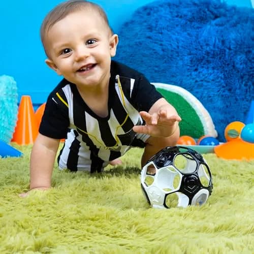 Bright Starts Oball Grippin' Goals Rattle Soccer Ball 12.7cm (5") | BPA-Free Baby Toy for Newborns & Up thumbnail 3