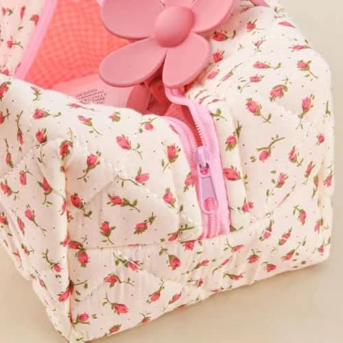 MZLUWM Floral Quilted Makeup Bag with Pink Gingham Lining, 19.8cm x 11.9cm x 10.2cm (7.8"L x 4.7"W x 4"H) | Popular Unique Pattern Design thumbnail 4