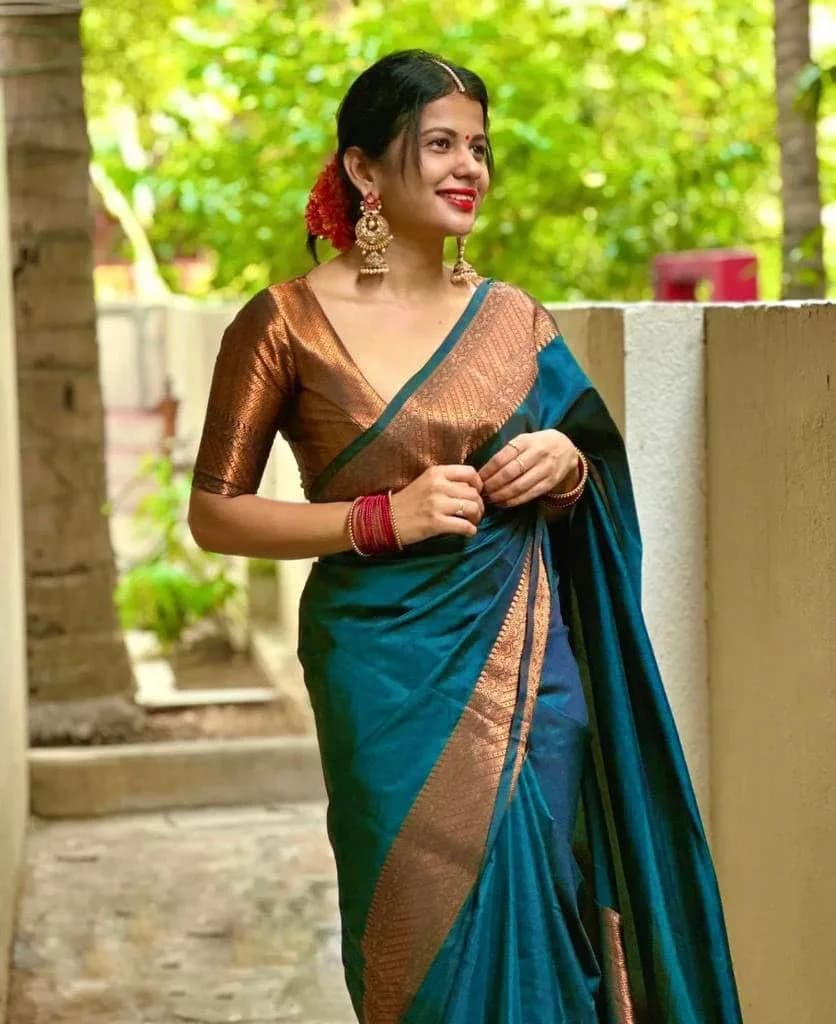 Avantika Fashion Kanjivaram Soft Pure Silk Banarasi Saree with Blouse Piece | 5.3m Saree, 0.8m Blouse - view 6