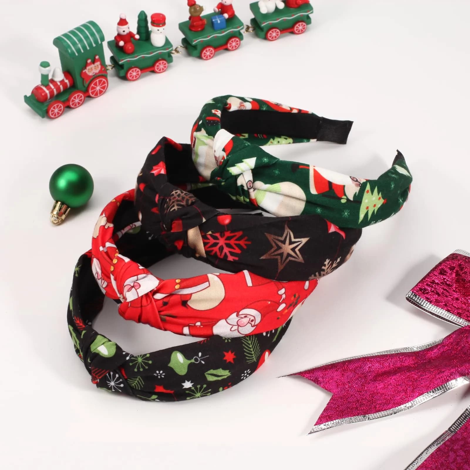 Ardorchid Green Christmas Headband Set | 4-Piece Fabric Hair Hoop for Women & Girls - view 4