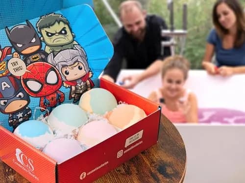 Cosmetics Stories Superhero Bath Bombs with Toys Inside for Kids, 6-Pack 37oz (1.17kg) | Organic Essential Oils & Surprise Figures thumbnail 7