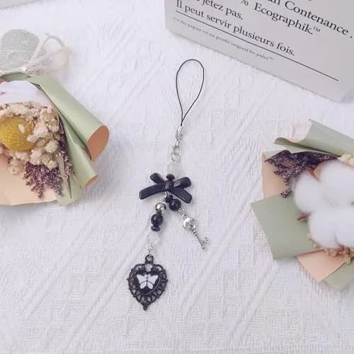 cioatu Black Heart Phone Charm Strap | Y2K Aesthetic Cell Phone Charm Decor thumbnail 2