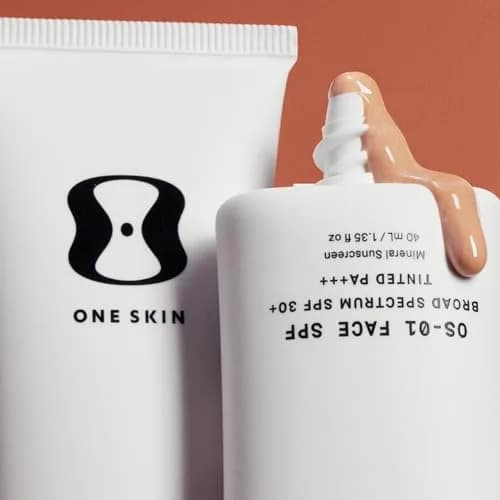 oneskin OS-01 Face SPF 30 Mineral Sunscreen Light/Medium | Broad Spectrum, Skin Longevity thumbnail 4