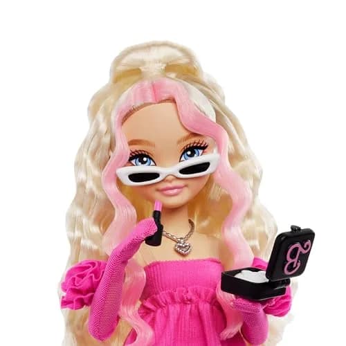 Barbie Dream Besties Playset with Malibu Doll & 11 Accessories | Ages 4+ thumbnail 4