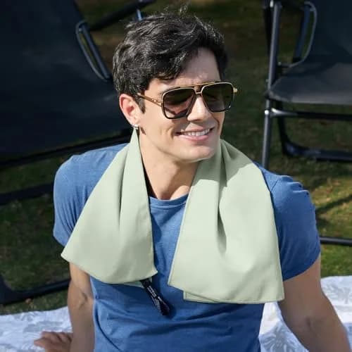 Rainleaf Microfiber Towel 183cm x 76cm | Super Absorbent, Quick Dry, Lightweight, Bean Green thumbnail 8