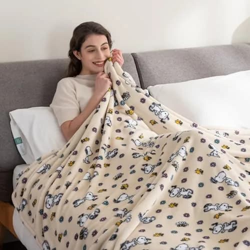 Berkshire Blanket Peanuts® VelvetLoft® Snoopy Plush Blanket Twin 60 in x 90 in | Official Peanuts® Product thumbnail 4