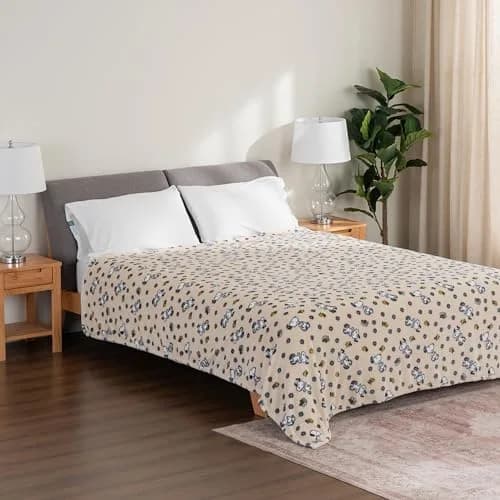 Berkshire Blanket Peanuts® VelvetLoft® Snoopy Plush Blanket Twin 60 in x 90 in | Official Peanuts® Product thumbnail 6