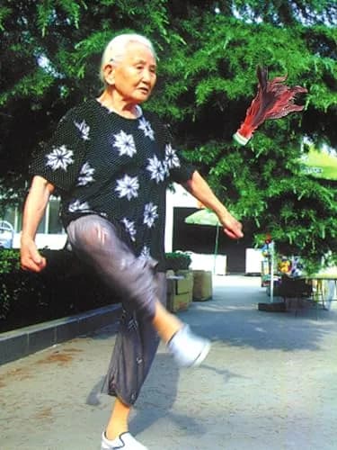 Baitaihem Colorful Kick Shuttlecock Type-B 6 Pack | Chinese Jianzi Foot Sport for Outdoors thumbnail 4