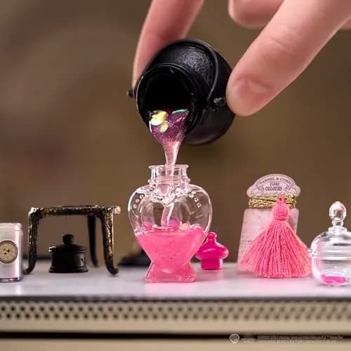 MGA's Miniverse Harry Potter Make It Mini Potions Blind Box Collectible | Resin Crafting Art Kit for Ages 8+ thumbnail 2