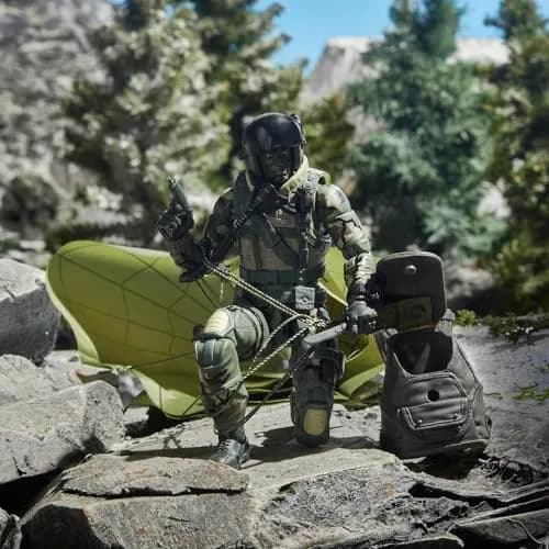 G.I. Joe Classified Series 60th Anniversary Action Pilot - Halo (High Altitude Low Opening) Jumper, 6 Inch Action Figure with Parachute & Accessories | Collectible 6-inch Toy thumbnail 7