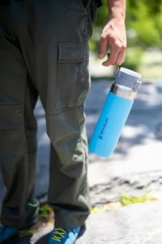 STANLEY Quick Flip GO Bottle 24 oz (710 ml) | Insulated Stainless Steel Water Bottle thumbnail 4