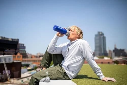 STANLEY Quick Flip GO Bottle 24 oz (710 ml) | Insulated Stainless Steel Water Bottle thumbnail 5