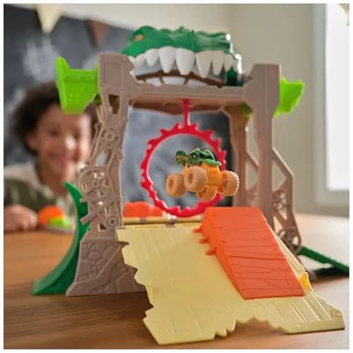 Monster Jam Mini Jams Dragon Dungeon of Doom Playset | Portable Stunt Set for Kids 3+ thumbnail 8
